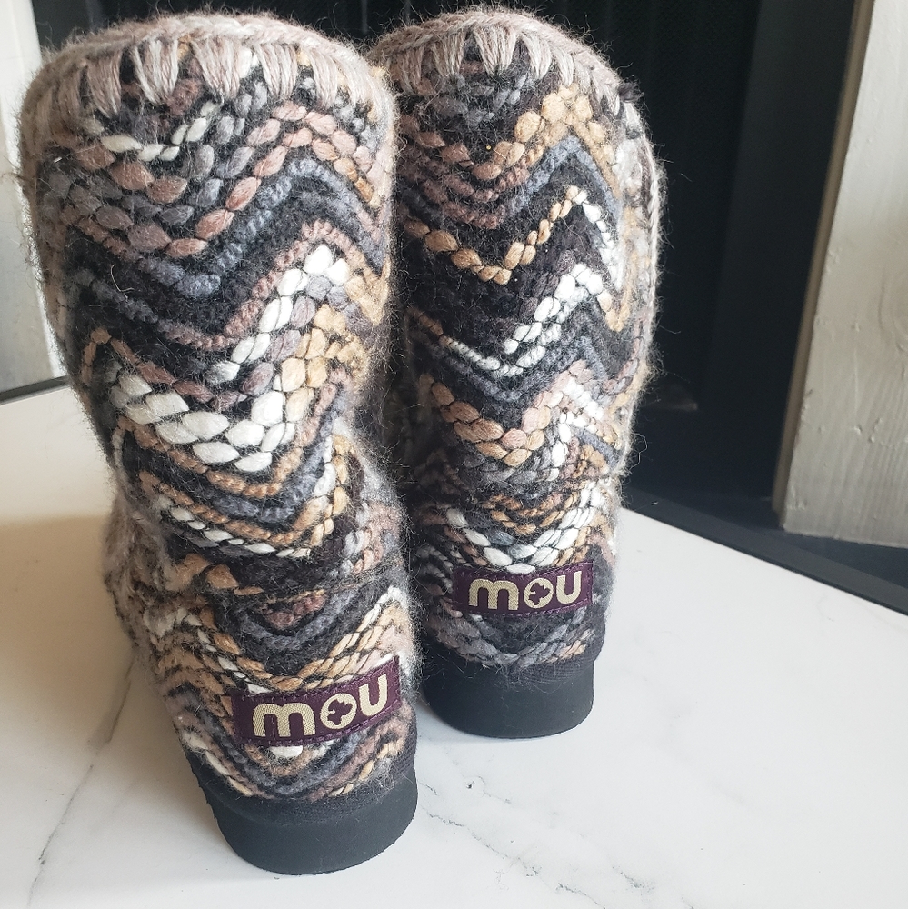MOU boots - Picture 2 of 3